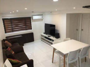 Renovated 2br 2tb Wifi/Netflix very near Mall QC